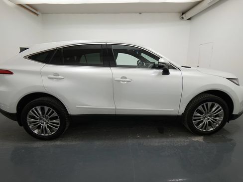 Used 2023 Toyota Venza Limited AWD/4WD image 9