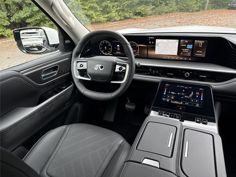 New 2026 INFINITI QX80 Luxe w/ Cargo Package image 15