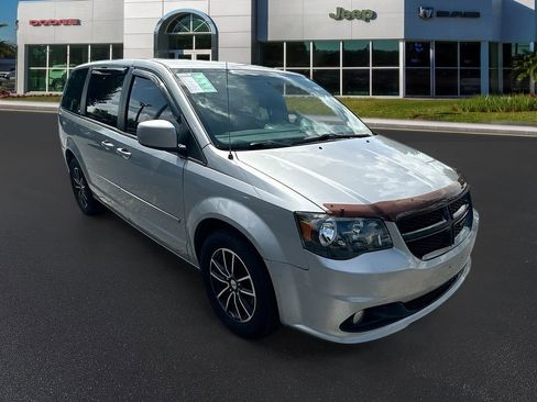 Used 2017 Dodge Grand Caravan SXT w/ Blacktop Package image 1