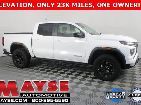 Used 2024 GMC Canyon Elevation image 1