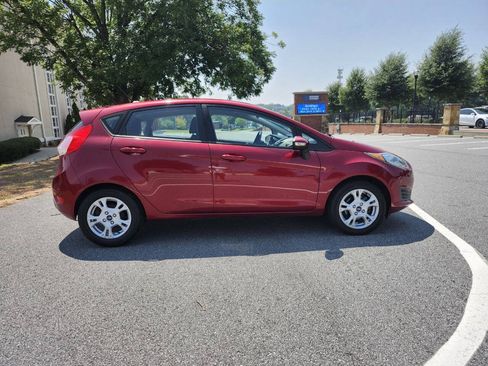 Used 2014 Ford Fiesta SE w/ Comfort Package FWD image 16