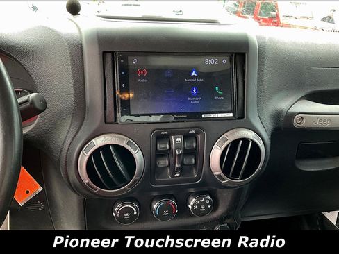 Used 2018 Jeep Wrangler Unlimited Sport S image 5