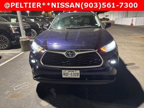 Used 2020 Toyota Highlander XLE image 8