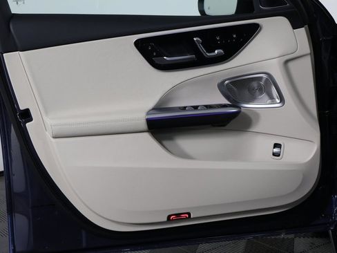 New 2026 Mercedes-Benz C 300 Sedan image 7