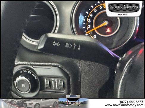 Used 2022 Jeep Wrangler Unlimited Sport AWD/4WD image 18