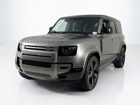 Used 2025 Land Rover Defender 110 X-Dynamic SE AWD/4WD image 1