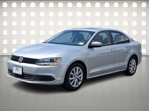 Used 2012 Volkswagen Jetta SE FWD image 3
