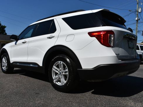 Used 2021 Ford Explorer XLT w/ Equipment Group 202A RWD image 35