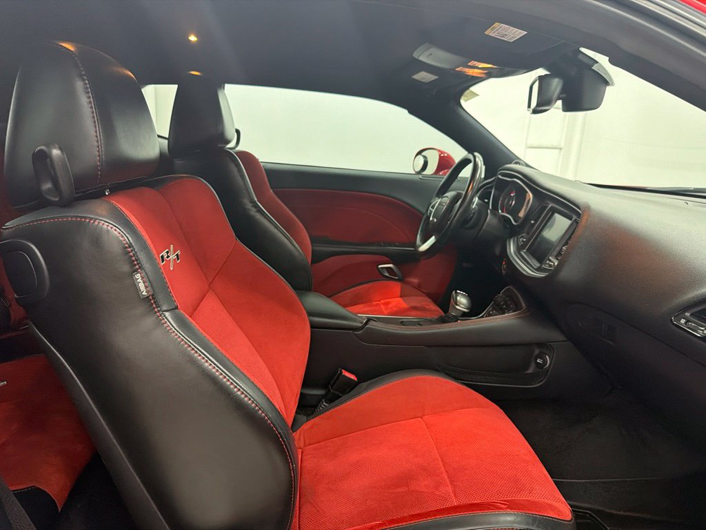 Used 2016 Dodge Challenger R/T Plus RWD image 27