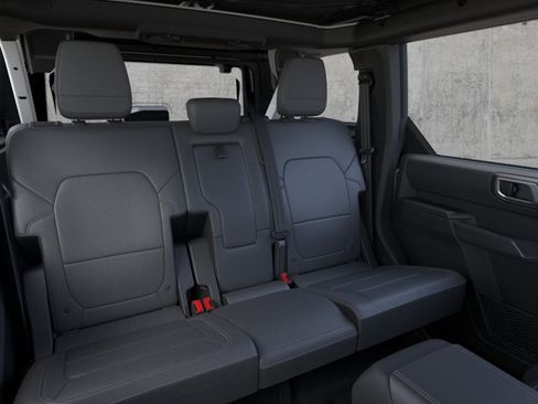New 2026 Ford Bronco Outer Banks w/ Sasquatch Package AWD/4WD image 11