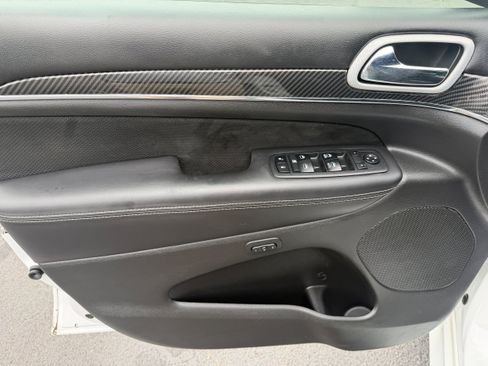 Used 2018 Jeep Grand Cherokee SRT AWD/4WD image 19