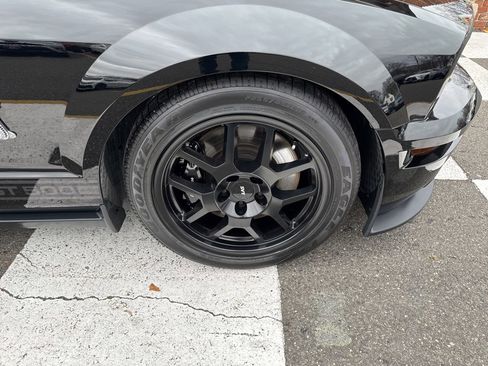 Used 2008 Ford Mustang Shelby GT500 image 17