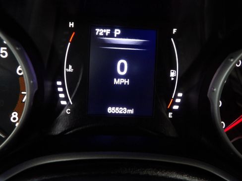 Used 2021 Jeep Compass Latitude FWD image 20