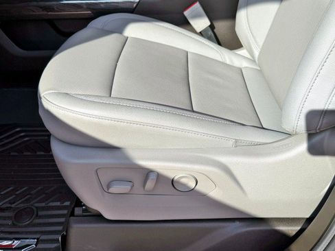 New 2026 Chevrolet Silverado 2500 LTZ w/ LTZ Premium Package image 16