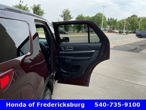 Used 2018 Ford Explorer Sport AWD/4WD image 17