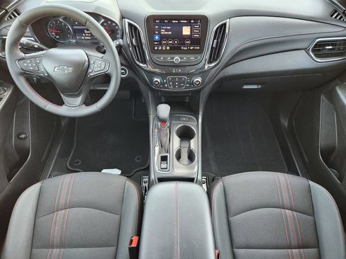 Certified 2024 Chevrolet Equinox RS FWD image 25