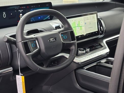 New 2026 Ford Expedition Platinum w/ Stealth Appearance Package image 26