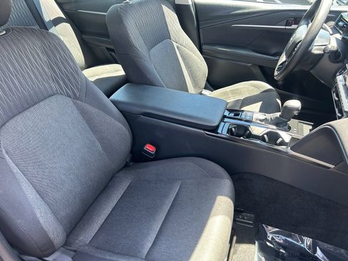 Used 2025 Toyota Camry LE FWD image 12