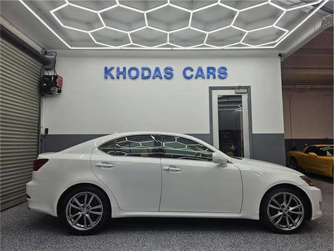 Used 2008 Lexus IS 250 Base 4dr Sedan 6A image 5