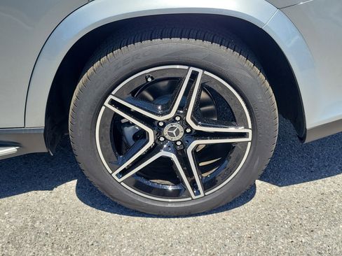 Certified 2026 Mercedes-Benz GLS 450 4MATIC image 5