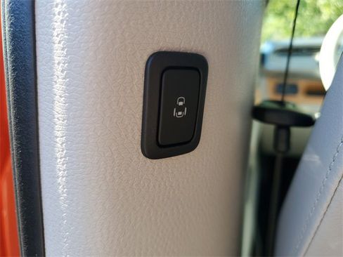 New 2025 Volkswagen ID. Buzz Pro S Plus image 14