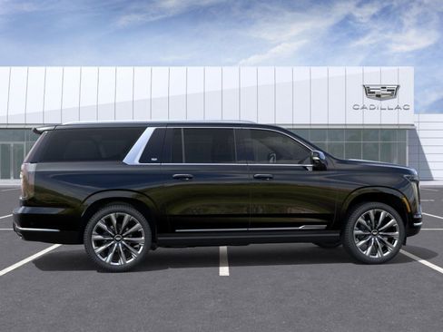 New 2026 Cadillac Escalade ESV Luxury AWD/4WD image 5