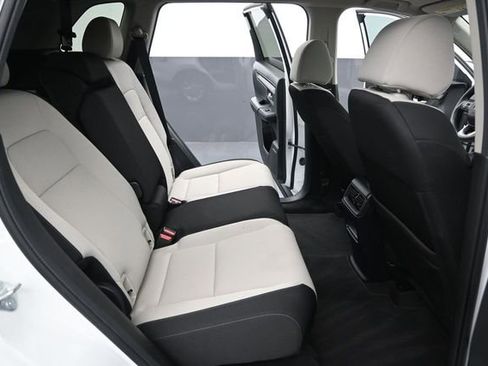Used 2023 Honda CR-V EX image 10