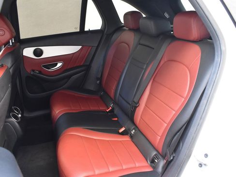 Used 2022 Mercedes-Benz GLC 300 4MATIC w/ AMG Line image 19