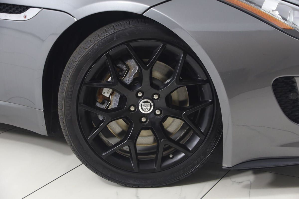 Used 2017 Jaguar F-TYPE Convertible RWD image 14