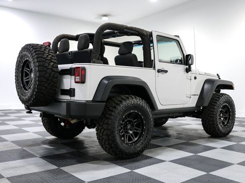 Used 2011 Jeep Wrangler Rubicon w/ PWR Convenience Group AWD/4WD image 11