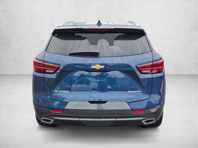 Used 2023 Chevrolet Blazer Premier FWD image 6