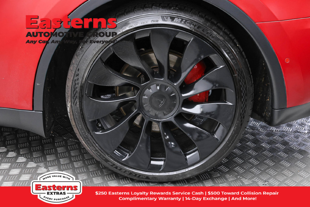 Used 2022 Tesla Model Y Performance AWD/4WD image 9