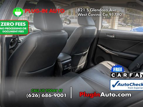 Used 2016 Lexus IS 200t RWD image 9