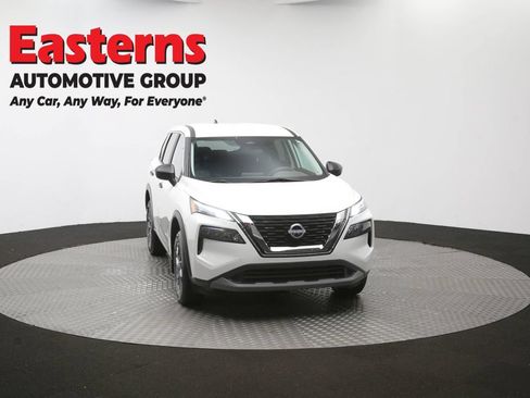 Used 2023 Nissan Rogue S AWD/4WD image 52