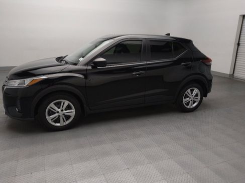Used 2024 Nissan Kicks S FWD image 2