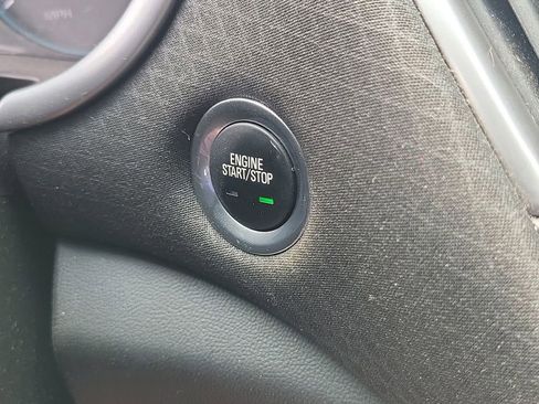 Used 2018 Chevrolet Malibu LS FWD image 31