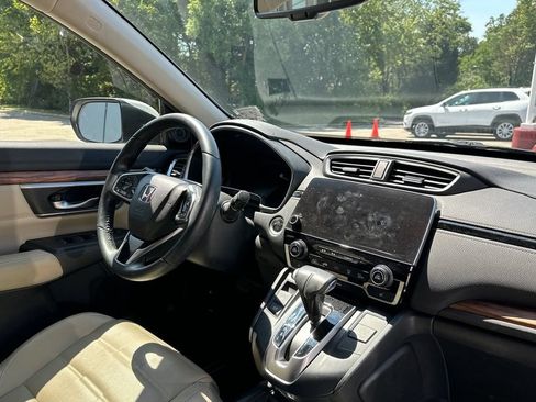 Used 2018 Honda CR-V Touring image 8