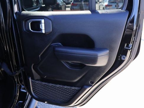 Used 2023 Jeep Gladiator Mojave w/ Cold Weather Group image 14