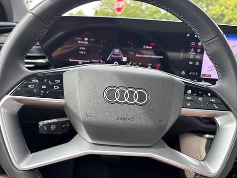 Used 2025 Audi Q5 Premium Plus AWD/4WD image 28