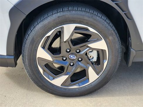 Certified 2025 Subaru Crosstrek 2.5i Limited w/ Crosstrek Mirror Package image 12