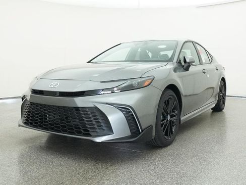 New 2026 Toyota Camry SE FWD image 33
