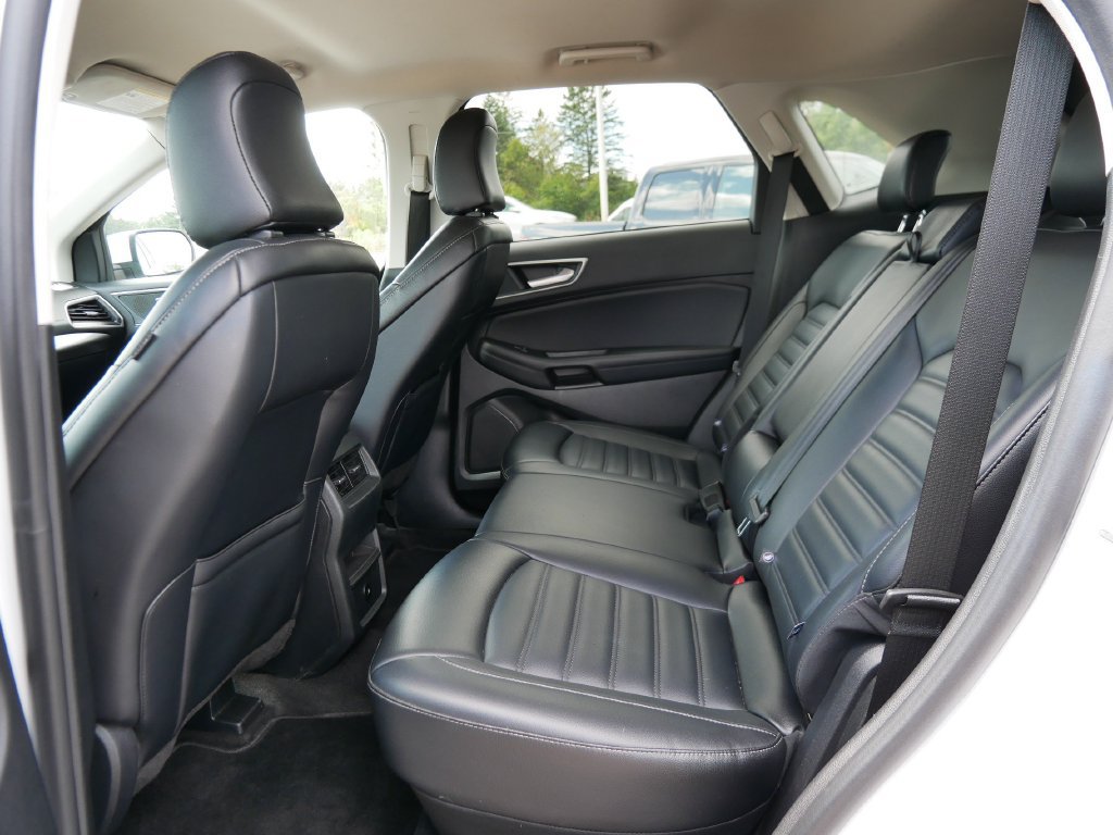Used 2024 Ford Edge SEL AWD/4WD image 10