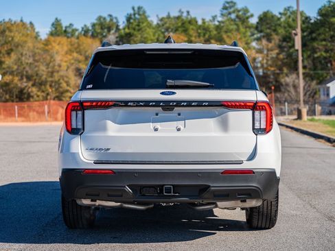 Certified 2025 Ford Explorer Active image 6