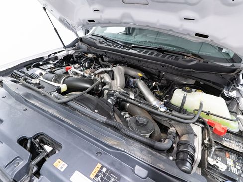 Used 2025 Ford F250 Lariat AWD/4WD image 37