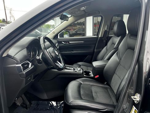 Used 2020 MAZDA CX-5 Touring image 11