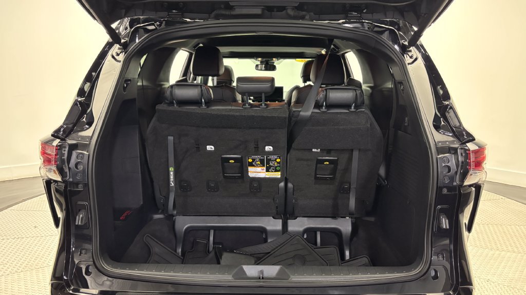 Certified 2026 Toyota Sienna XSE AWD/4WD image 44