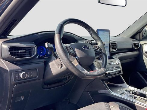 Used 2020 Ford Explorer ST w/ Premium Technology Package image 9