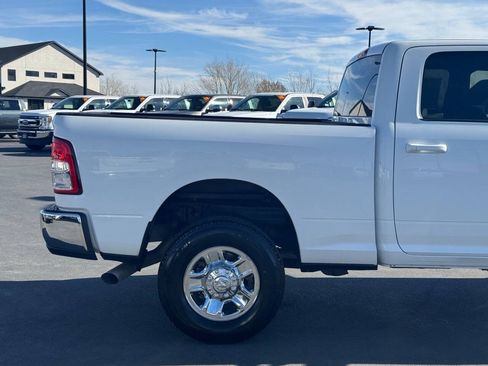 Used 2022 RAM 2500 Big Horn w/ Cold Weather Group AWD/4WD image 5