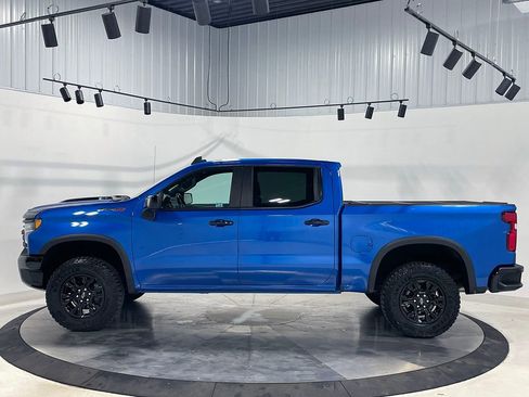 Used 2022 Chevrolet Silverado 1500 ZR2 w/ Technology Package AWD/4WD image 15