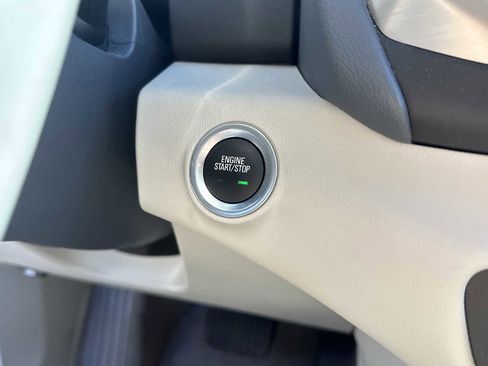 Used 2022 GMC Terrain Denali w/ Denali Premium Package image 16